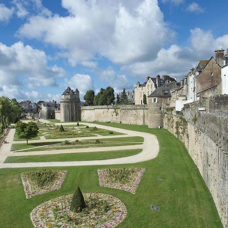 Appartement Neuf Rdc Avec Terrasse A Vannes Centre エクステリア 写真
