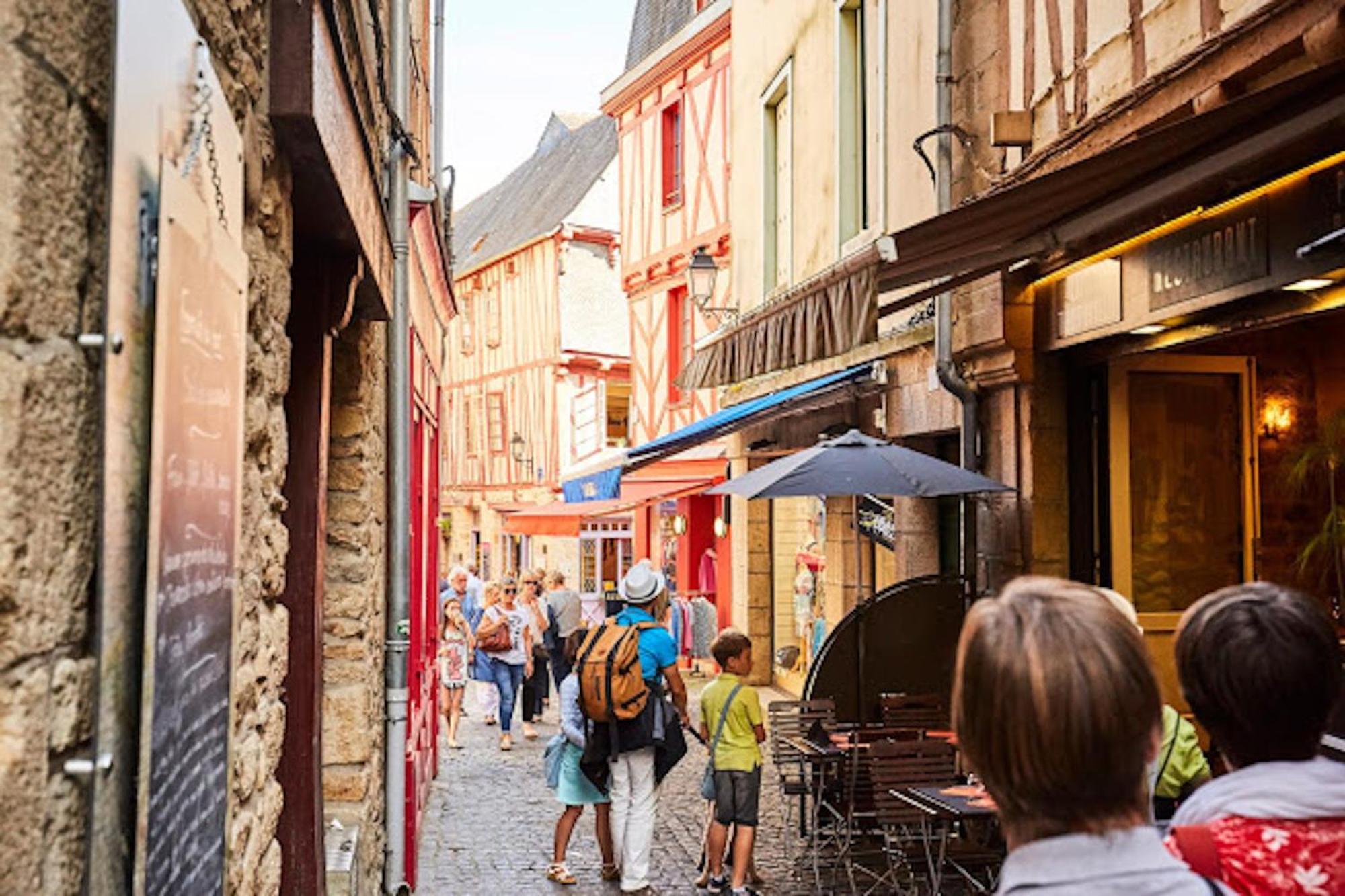 Appartement Neuf Rdc Avec Terrasse A Vannes Centre エクステリア 写真
